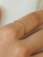 Carregar imagem no visualizador da galeria, Anel Capri Bolinhas - Ouro18k