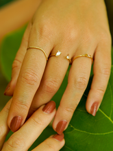 Carregar imagem no visualizador da galeria, Anel Cadaquéz - lapidação Oval - Ouro18k