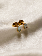Carregar imagem no visualizador da galeria, Brinco Gota Topázio Azul - Ouro 18k
