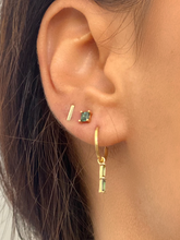 Carregar imagem no visualizador da galeria, Brinco Carrê Turmalina Verde Escura - Ouro 18k