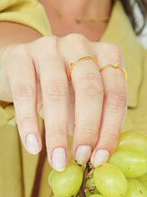 Carregar imagem no visualizador da galeria, Anel Triade Ocre - Ouro 18k