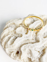 Carregar imagem no visualizador da galeria, Anel Meia Aliança Alexandria Colours - Ouro18k