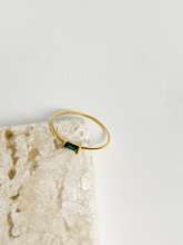 Carregar imagem no visualizador da galeria, Anel Malta Verde Escuro - Ouro18k