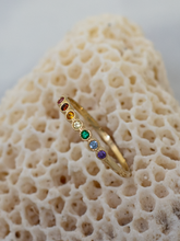 Carregar imagem no visualizador da galeria, Anel Meia Aliança Alexandria Colours - Ouro18k