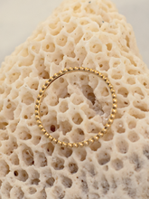 Carregar imagem no visualizador da galeria, Anel Capri Bolinhas - Ouro18k