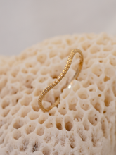 Carregar imagem no visualizador da galeria, Anel Onda - Ouro 18k