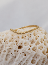 Carregar imagem no visualizador da galeria, Anel Onda - Ouro 18k