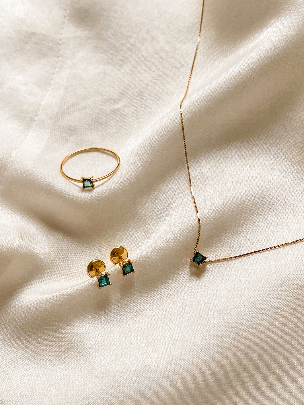 Conjunto Carrê Turmalina Verde Escura - Ouro 18k